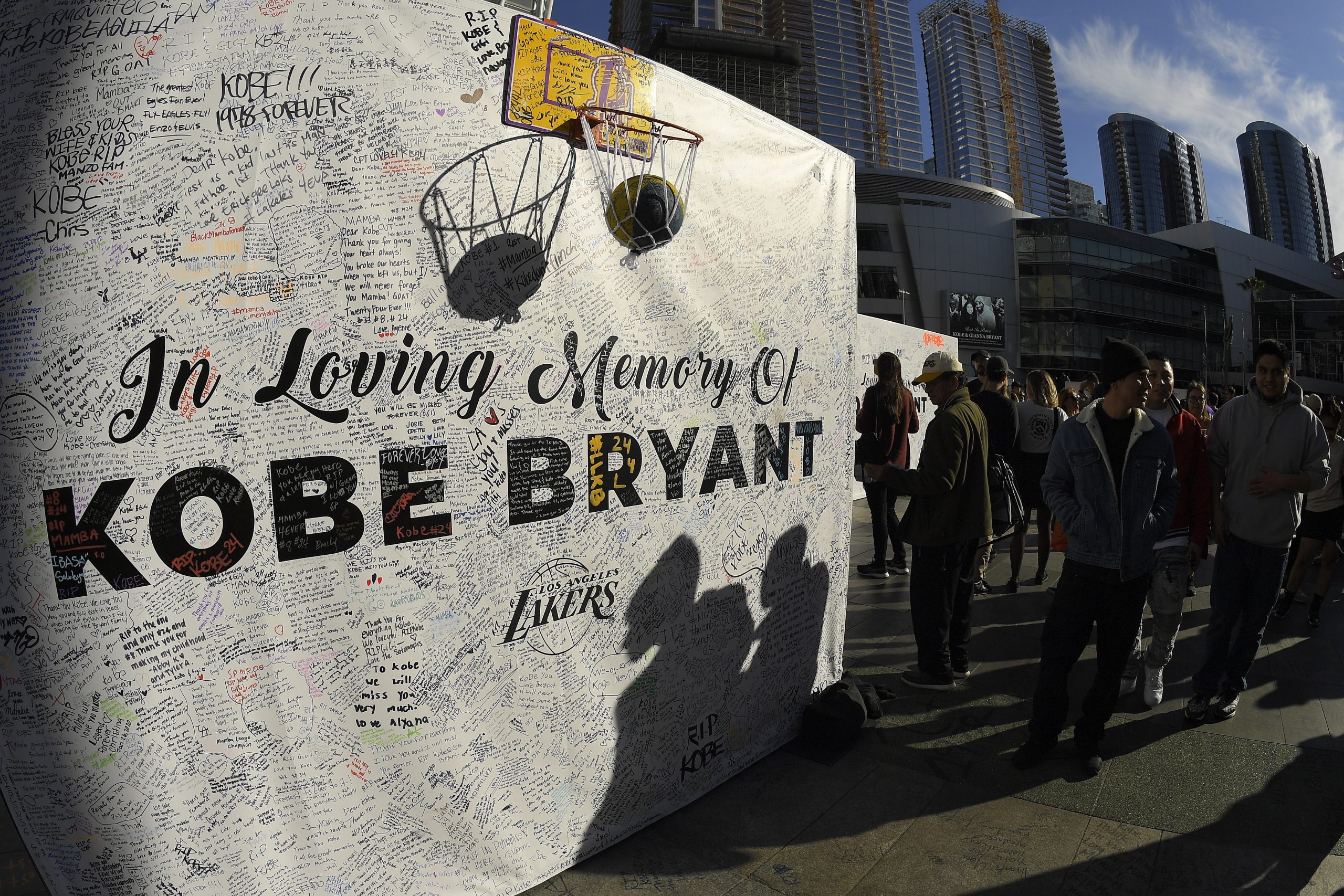 Lakers franchise ‘devastated’ by Kobe Bryant’s death as tributes continue