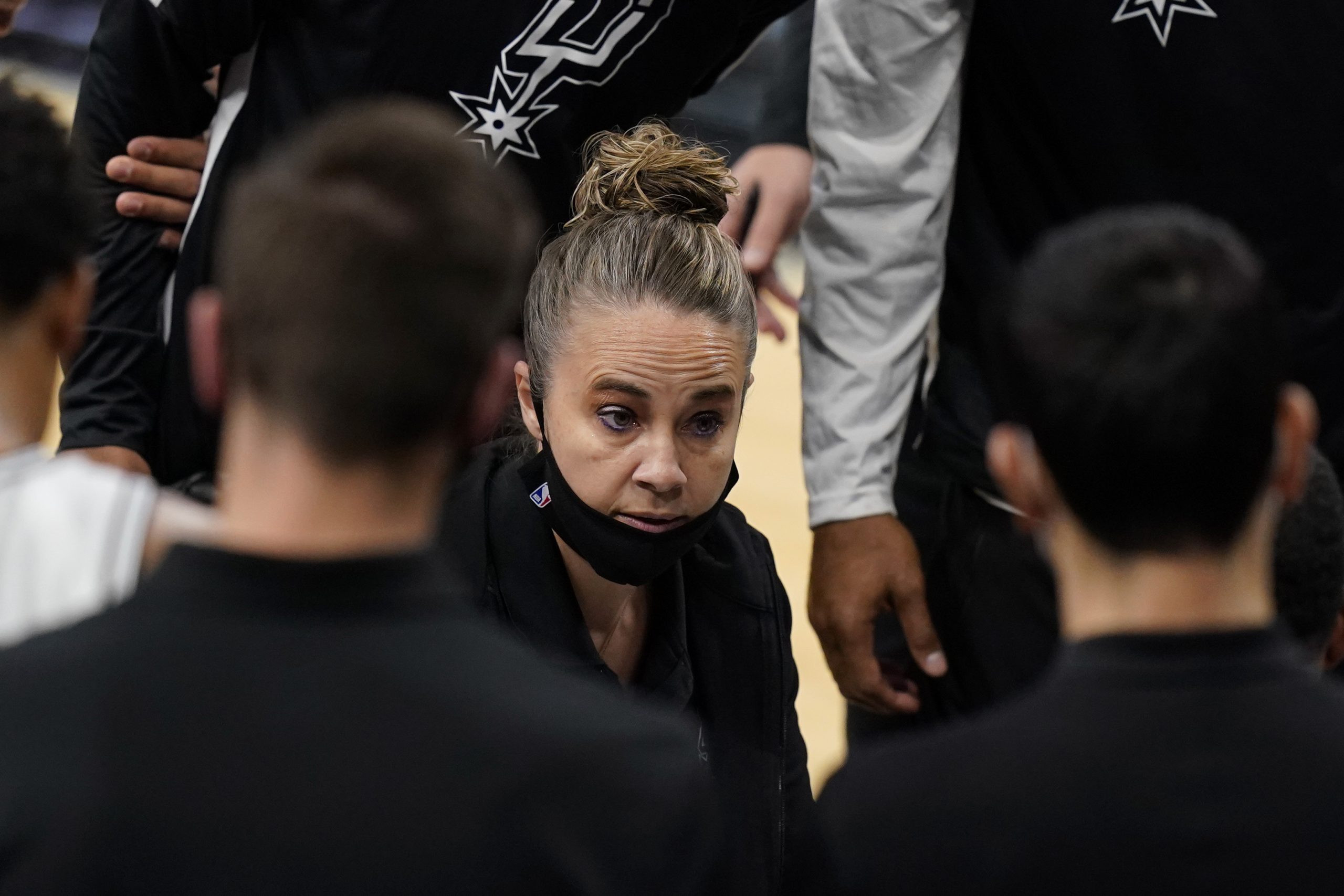 Becky Hammon becomes first woman to coach NBA team as Lakers see off Spurs