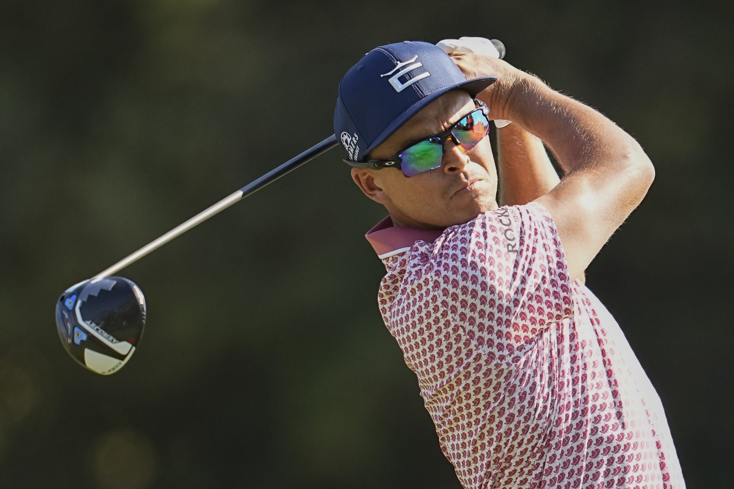 US Open Wrap: Rickie Fowler nails 70 foot putt, shares lead with Wyndham Clark